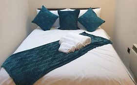 Xclusive Living Stay In Jewelry Quarter, Caroline Street